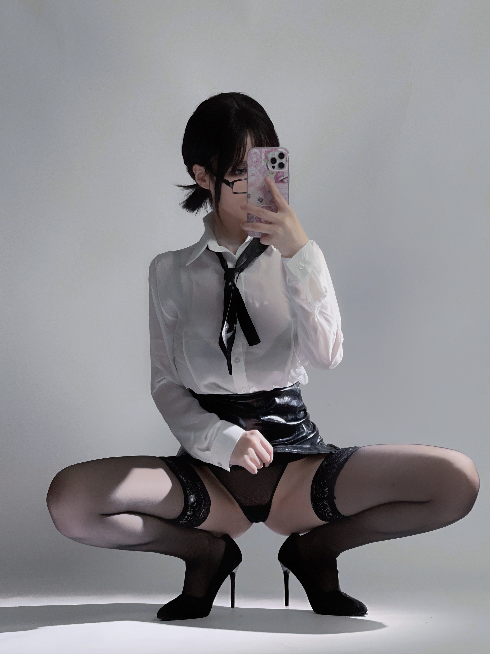 图片[1]-幼愛Youmeko – NO.012  黑丝眼镜[28P]-XikXak